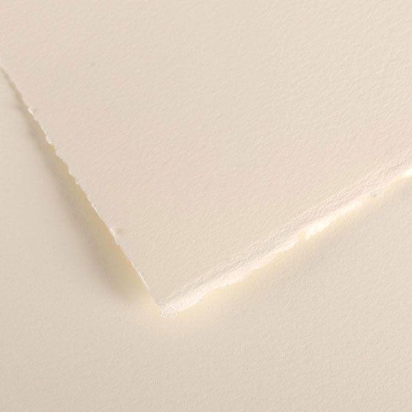 RAME 50 FEUILLES VELIN BFK RIVES 76 X 112 280 G CREME